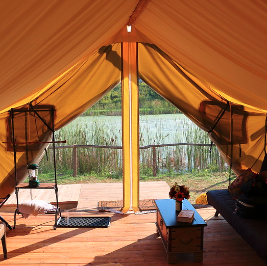 Glamping by Alice Crain - https://www.flickr.com/photos/124300190@N04/14991298419 Glamping by Alice Crain - https://www.flickr.com/photos/124300190@N04/14991298419